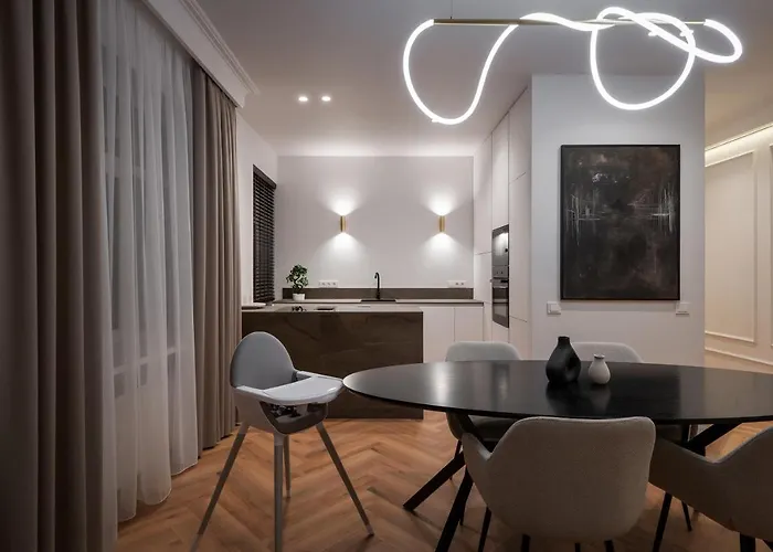 Cozy In The Quiet Center Of Dzīvoklis Riga